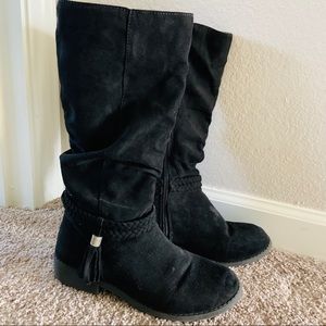 Girl’s boots